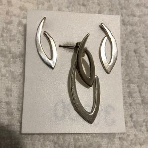 Lovely earring and necklace set 🌜